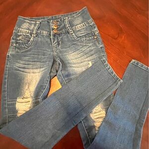 Stylish Distressed  moman size 0 Denim Skinny Jeans E40